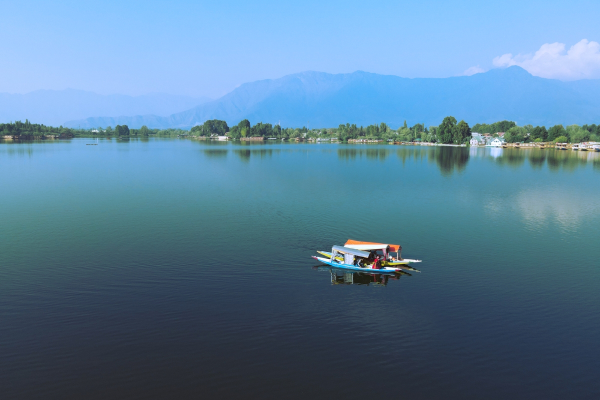 Kashmir Family Tour Package from Srinagar