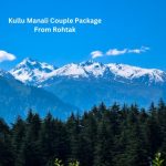 Kullu Manali Couple Package From Rohtak - Romantic couple enjoying the breathtaking view.